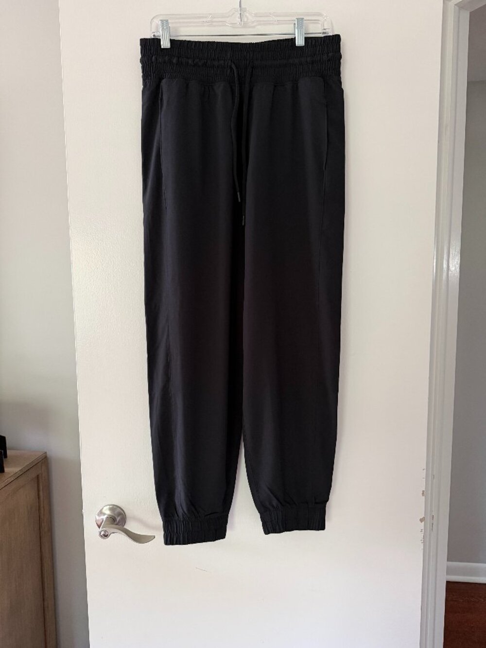 NWT Abercrombie YPB motionTEK Ultra High Rise Joggers Black Medium
